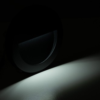 T-led LED svítidlo SOLE-B černé Varianta: Teplá bílá