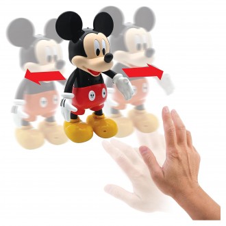 Anglicko-francouzský interaktivní robot Mickey