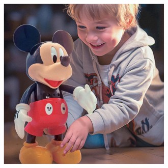 Anglicko-francouzský interaktivní robot Mickey