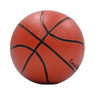 Basketbalový koš s počítadlem skóre
