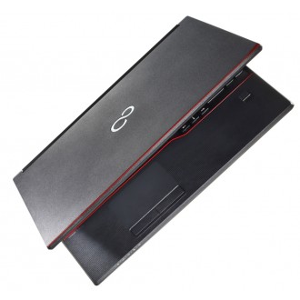 Fujitsu LifeBook E556