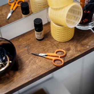 Nůžky classic na nehty se zahnutými čepelemi 10 cm - 1075058 - Fiskars