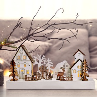 Solight LED vánoční vesnička, 34x17cm, dřevo, 4 LED, 2x AA Stupeň krytí (IP): IP20