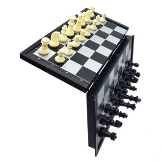 Magnetická desková hra - sada 8 her v 1