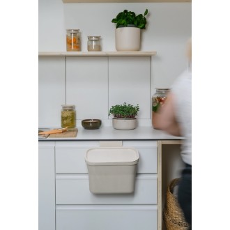 Nádoba na bioodpad závěsná - sl. kost s káv. sedlinou