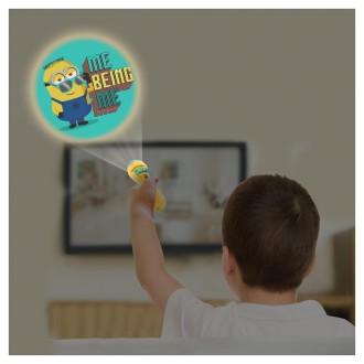 Baterka s projektorem Mimoni