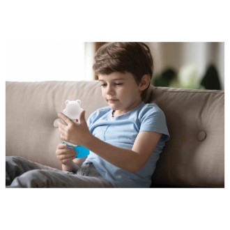 3D medvídek vyprávějící pohádky s nočním světlem (anglicky)