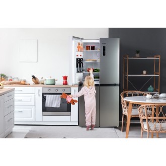 Čtyřdvéřová lednice s mrazákem dole - DOMO DO99504M