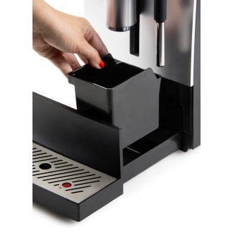 Automatický kávovar s tryskou na mléko - DOMO DO741K