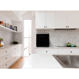 Mini lednice s mrazící přihrádkou - E - černá - DOMO DO91103