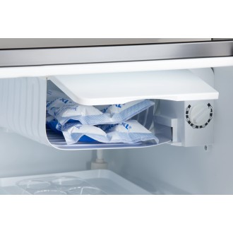 Mini lednice s mrazící přihrádkou - E - černá - DOMO DO91103