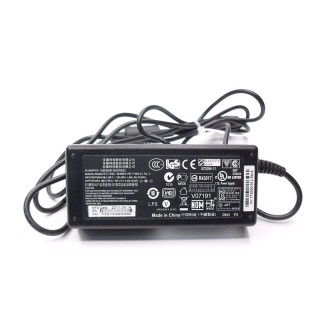 DeTech Toshiba Kompatibilní Adaptér 65W - 5,5 x 2,5mm