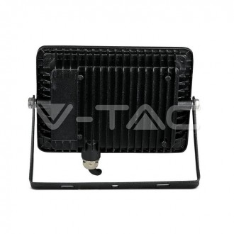 V-TAC LED reflektor 30W-2400LM-IP65-SAMSUNG CHIP-černý-VT-30-B barevná teplota (К): denní bílá / 4000K VT-30