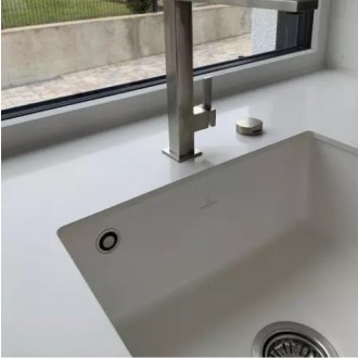 Villeroy & Boch Subway 545 Bílá keramika